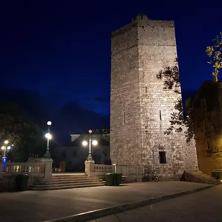 Apartment Leonardo Vrsi