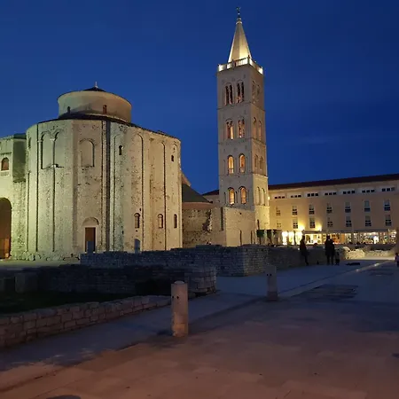 Apartment Leonardo Vrsi